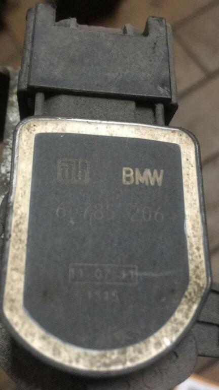 Afbeelding 2 van Hoogteregelingssensor BMW 3-serie E9X X1 X5 X6 37146785206