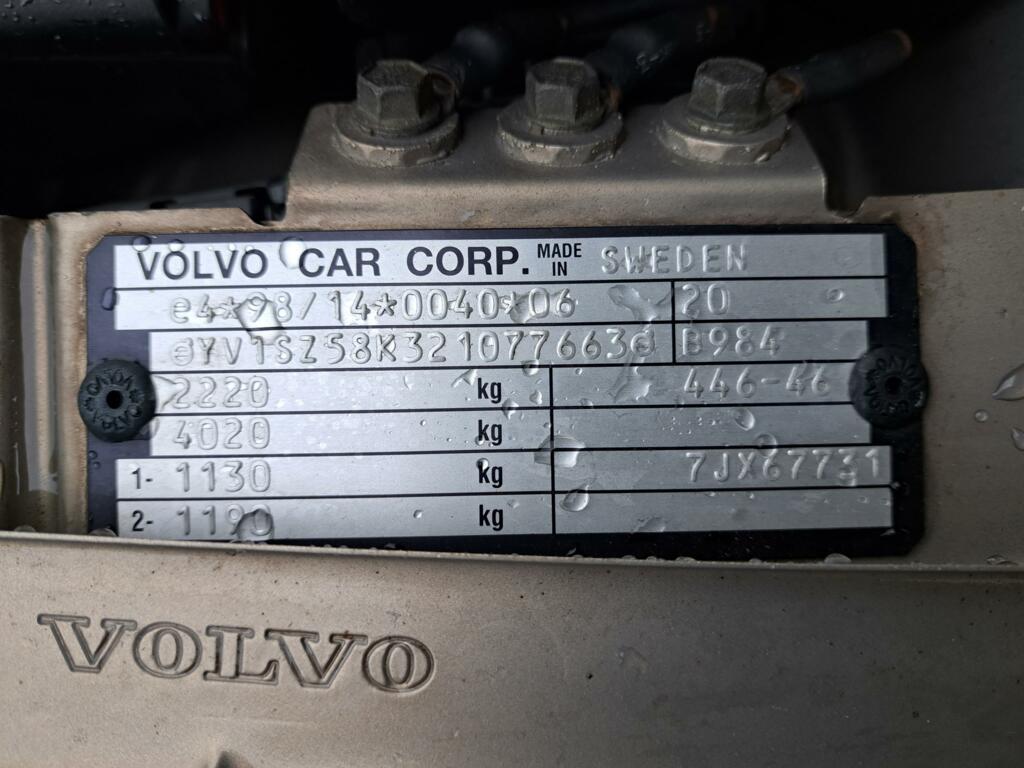 Afbeelding 15 van Volvo V70 2.4 T AWD