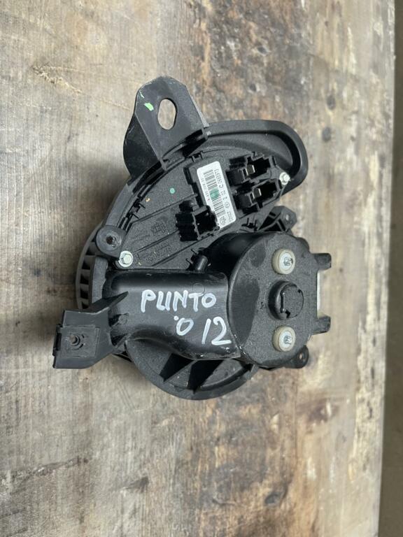 Afbeelding 3 van Kachelventilatormotor + weerstand Fiat Punto Evo  g17750c0