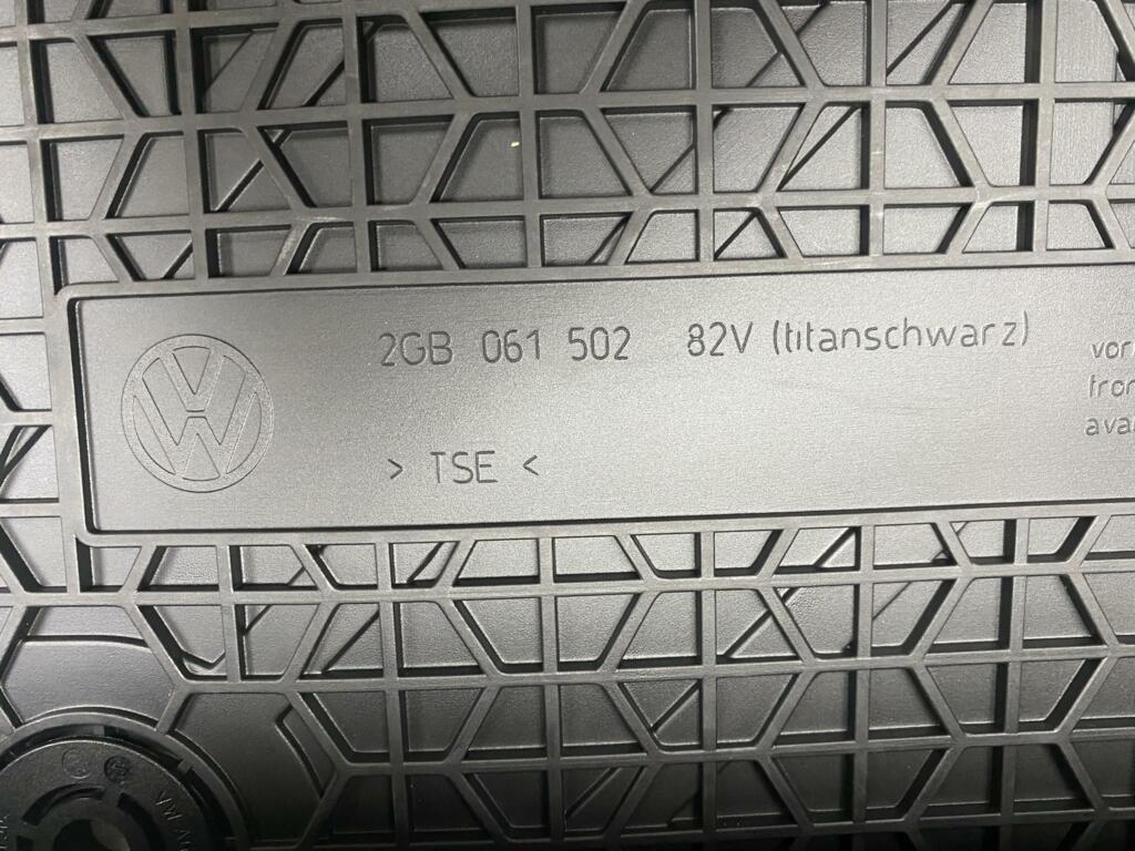 Afbeelding 5 van Rubber Mattenset Voorzijde Volkswagen T Roc NIEUW 2GB061502