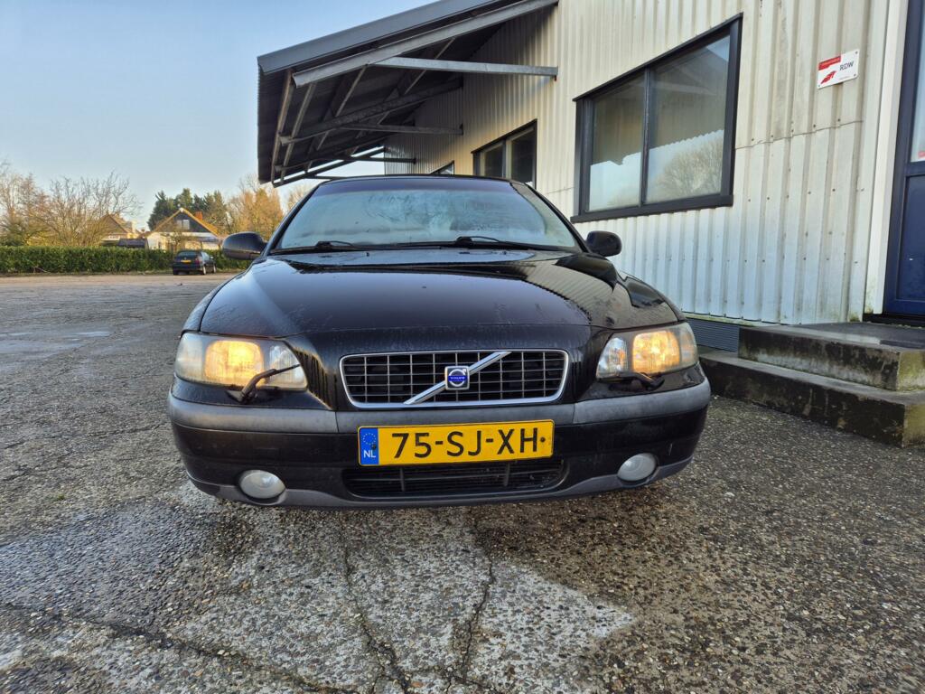 Afbeelding 2 van Volvo S60 2.4 T