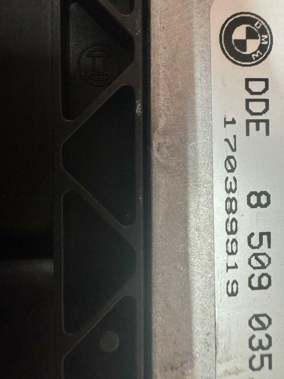 Afbeelding 4 van DDE module + cas3 + sleutel BMW X5 E70 X6 E71 M57N2 8509035