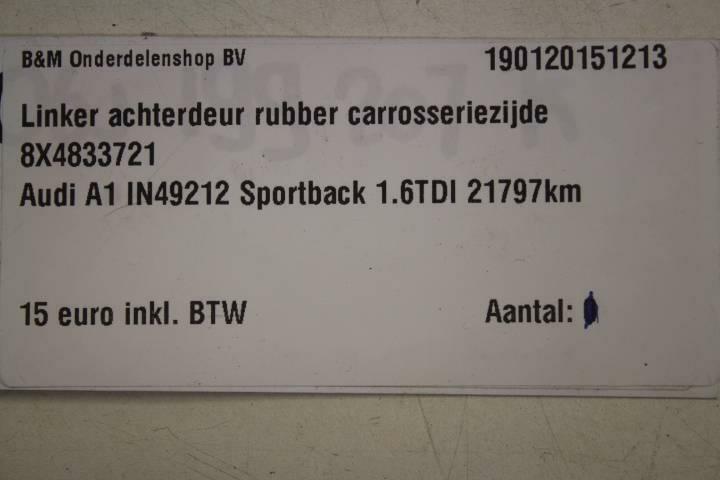 Afbeelding 3 van Linker achterdeur rubber carrosseriezijde Audi A1 8X4833721