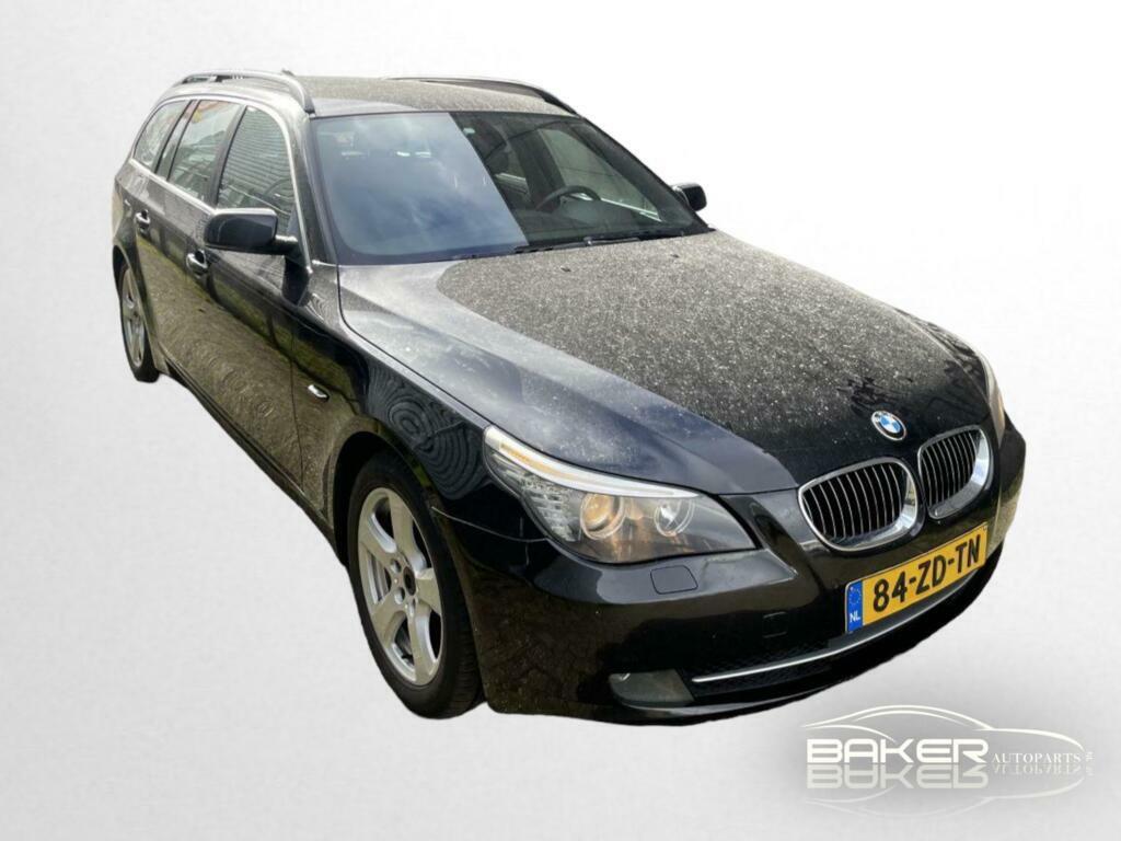 Afbeelding 2 van Motorkap zwart 475/9 BMW 5-serie E60 E61 LCI ('07-'10)