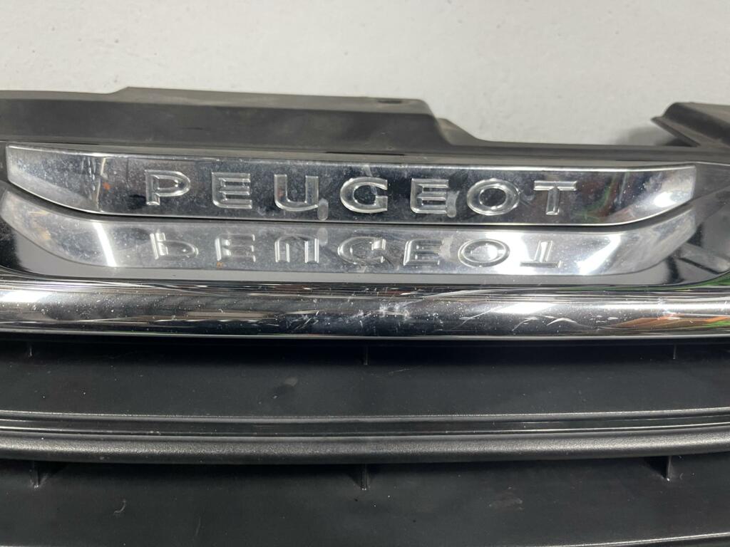 Afbeelding 3 van Bumpergrille Peugeot 108 ('14-'21) 531140H020