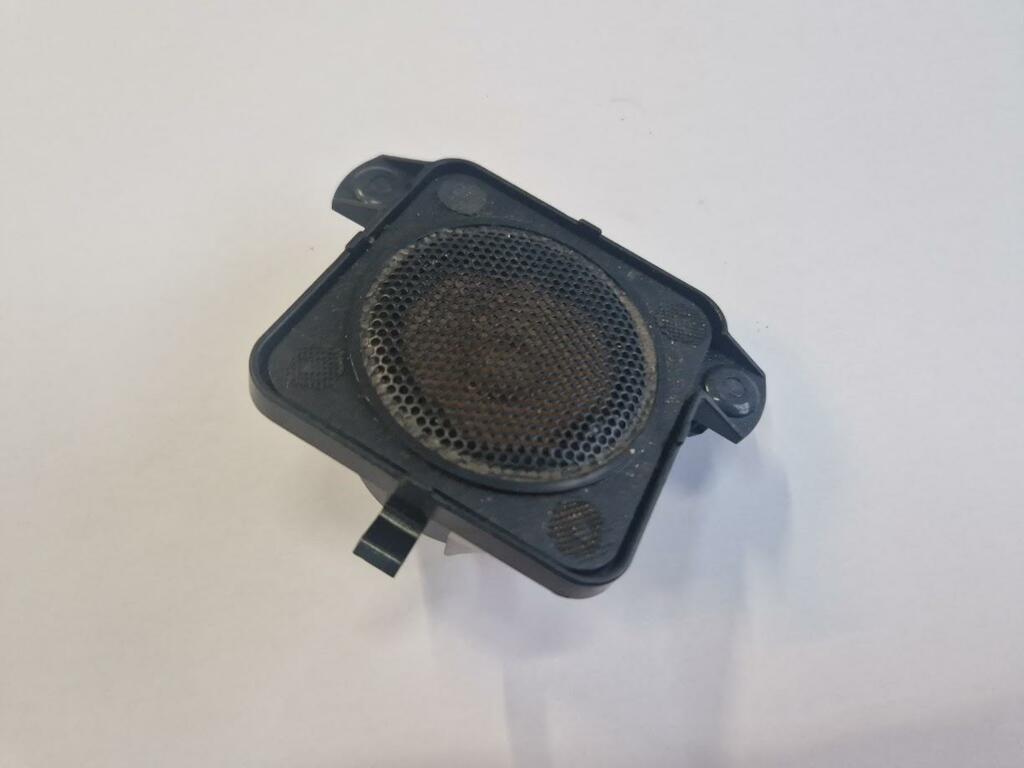 Afbeelding 1 van Speaker dashboard Volvo V70 I 2.4 Polar ('97-'00) 3533623