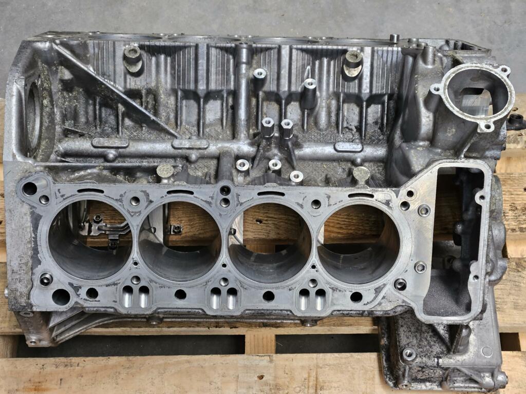 Afbeelding 3 van Motor onderblok BMW M3 E92 S65 V8 S65B40 11110036844