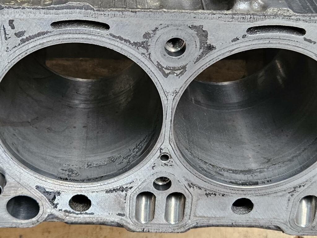 Afbeelding 5 van Motor onderblok BMW M3 E92 S65 V8 S65B40 11110036844