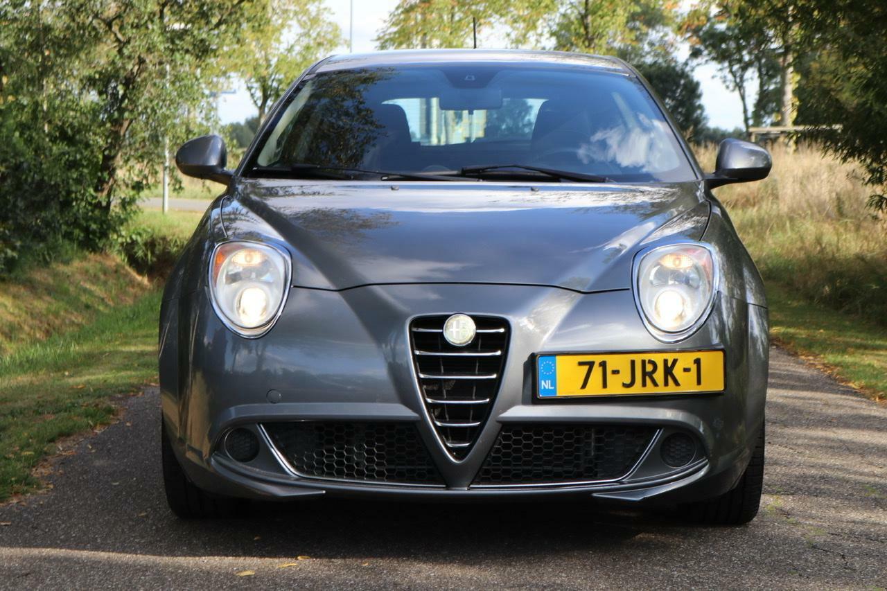 Caroutlet Groningen - Alfa Romeo MiTo 1.4 Distinctive | CLIMA | PDC | MULTIMEDIA
