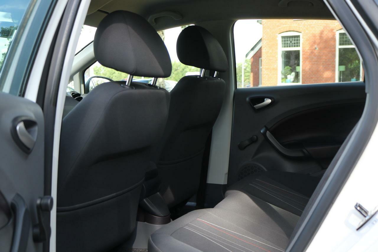 Caroutlet Groningen - Seat Ibiza ST 1.2 Style | 5DRS | AIRCO | GOED ONDERHOUDEN