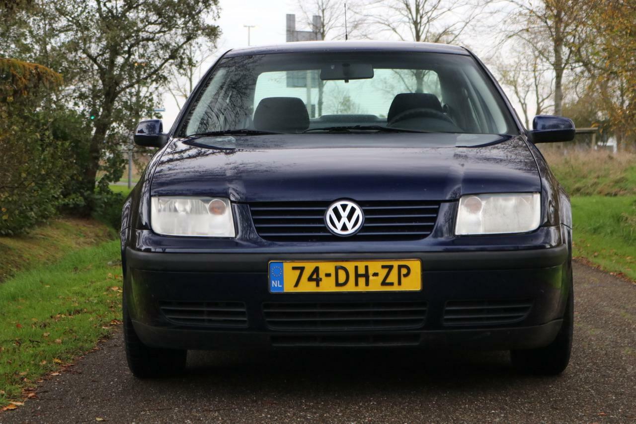 Caroutlet Groningen - Volkswagen Bora 1.6 Trendline | 5DRS | ELEK PAKKET | TREKHAAK