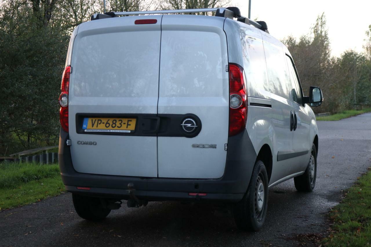 Caroutlet Groningen - Opel Combo 1.3 CDTi L1H1 ecoFLEX Edition | IMPERIAAL | AIRCO