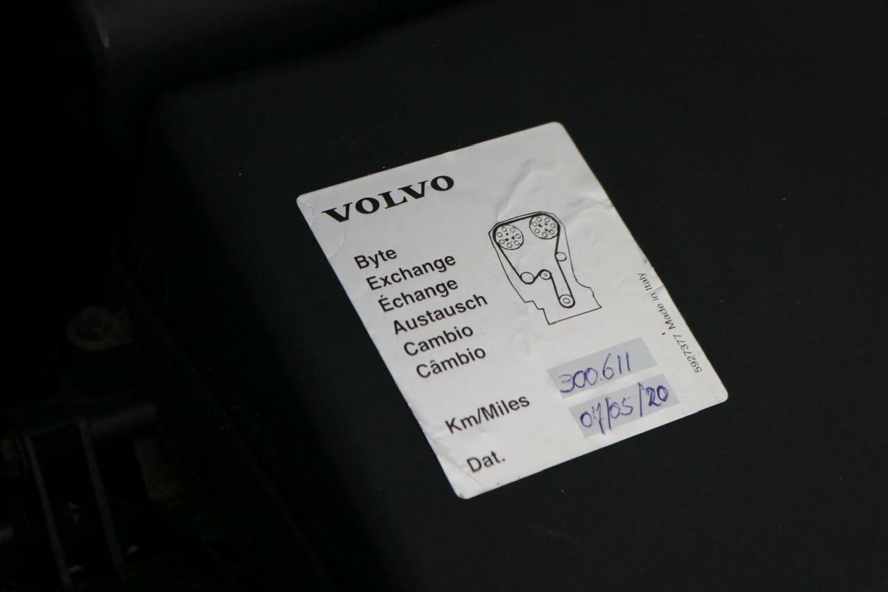 Caroutlet Groningen - Volvo V40 1.6 D2 R-Design | LEDER | TREKHAAK