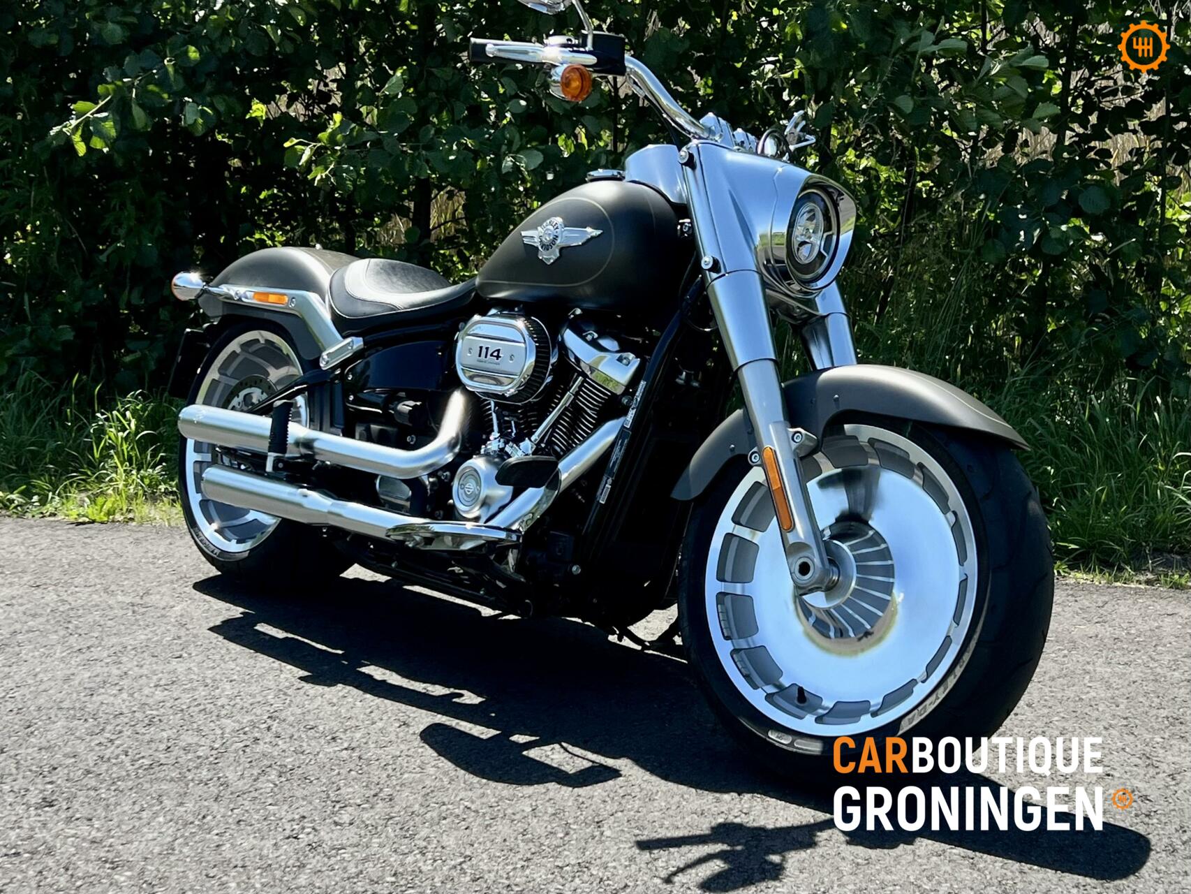 Caroutlet Groningen - 2019 Harley Davidson 114 FATBOY | 3100KM | VANCE & HINES | WINDSCHERM