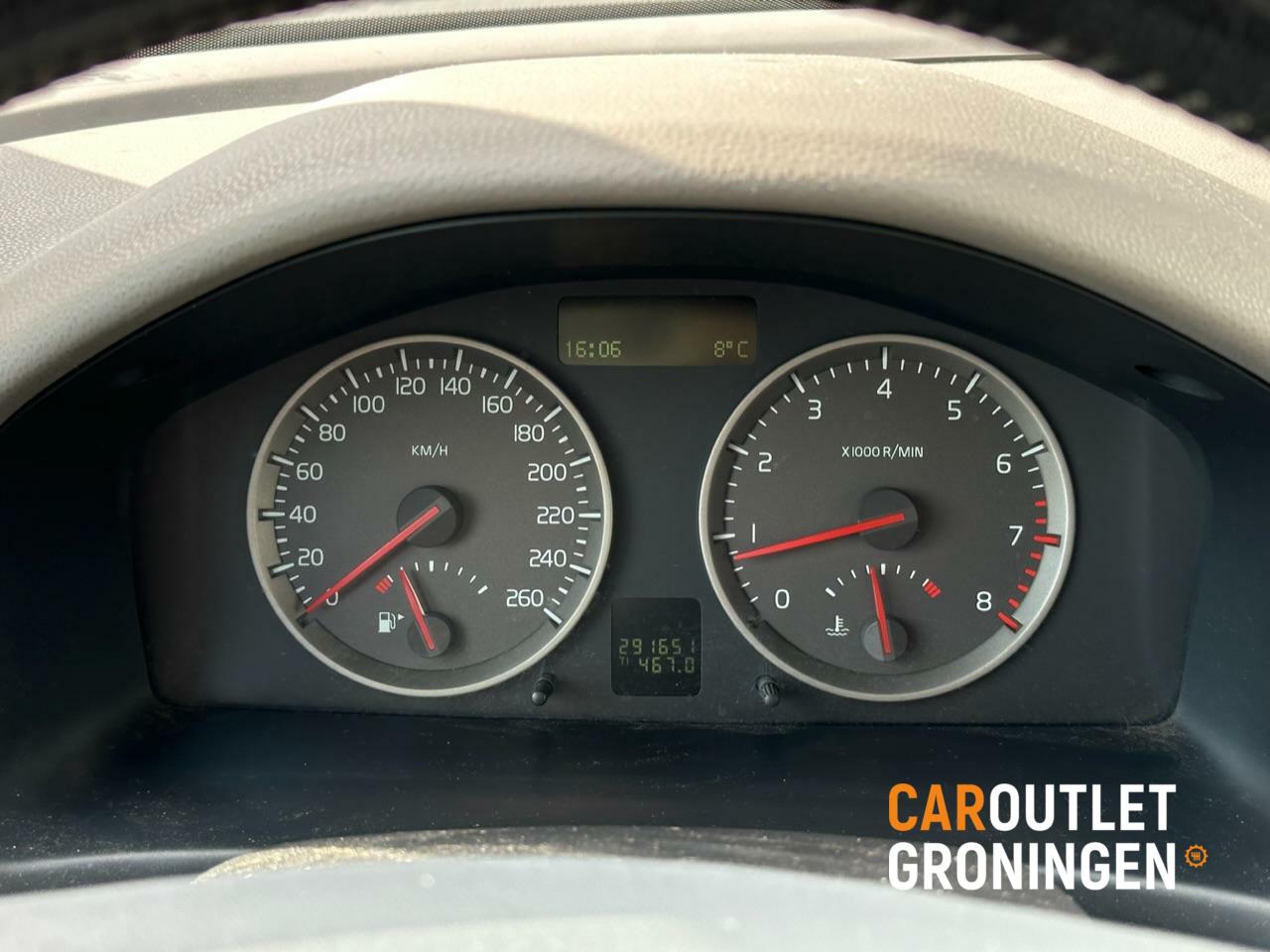 Caroutlet Groningen - Volvo V50 1.8 Momentum | AIRCO | CRUISE | LEDER | 2e EIGENAAR