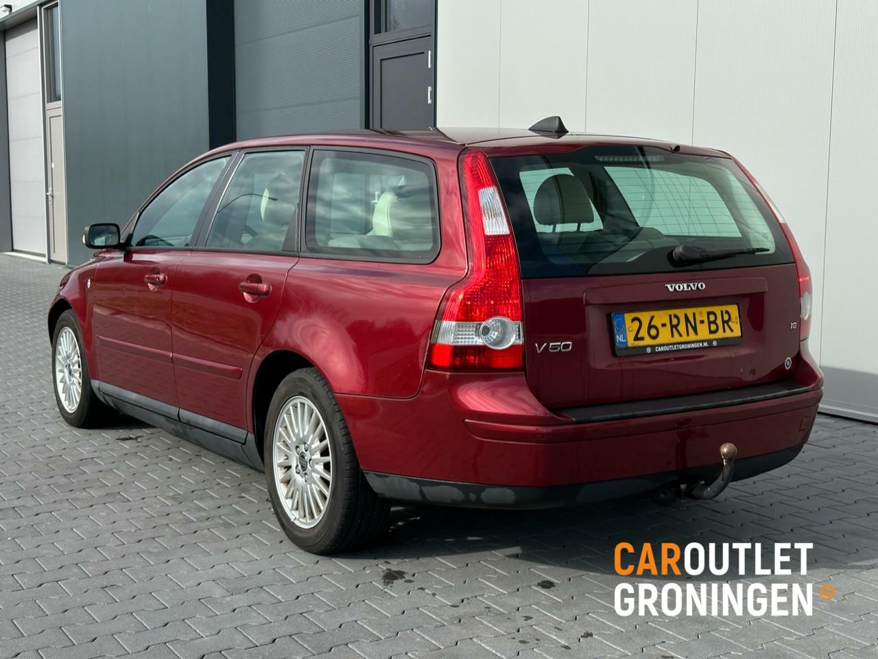 Caroutlet Groningen - Volvo V50 1.8 Momentum | AIRCO | CRUISE | LEDER | 2e EIGENAAR