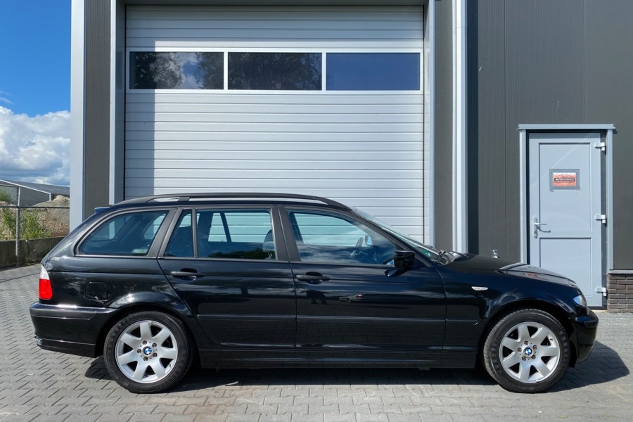 BMW 3-serie Touring 318i