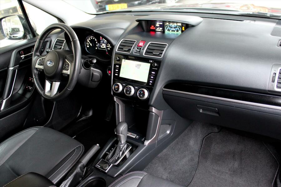 Subaru Forester 2.0 CVT EyeSight Premium * Trekhaak * Navigatie *  Standkachel
