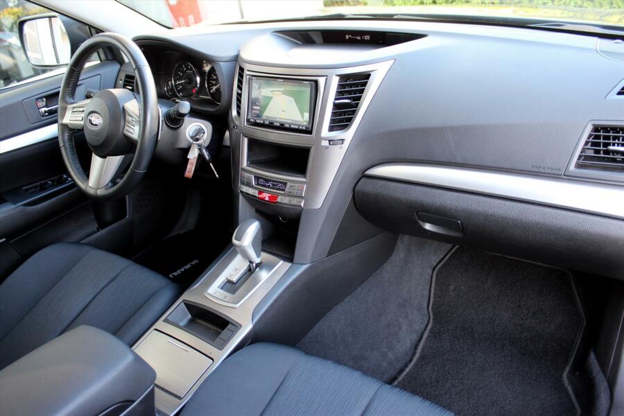 Subaru Legacy 2.0 150pk CVT Luxury * Trekhaak * Navigatie * 18 inch