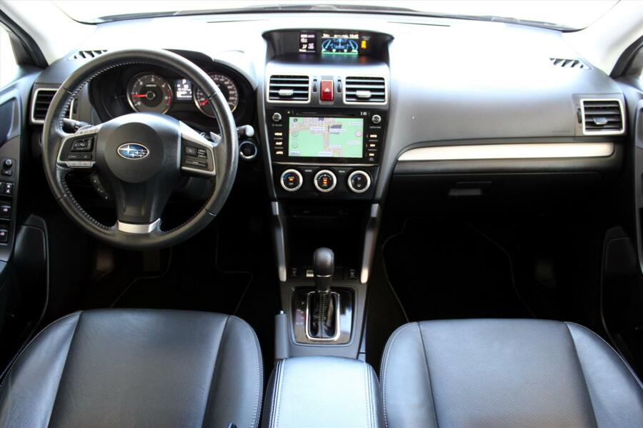 Subaru Forester 2.0D CVT 147pk Premium * Navigatie * Trekhaak * Dealeronderhouden