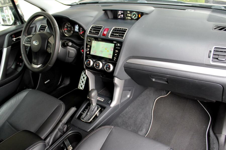 Subaru Forester 2.0XT 240pk CVT Sport Premium * Navigatie * Trekhaak * Parkeersensoren * Harman Kardon