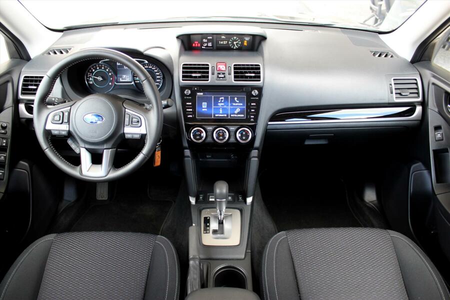 Subaru Forester 2.0 CVT Luxury * BI-LED * 8662 KM