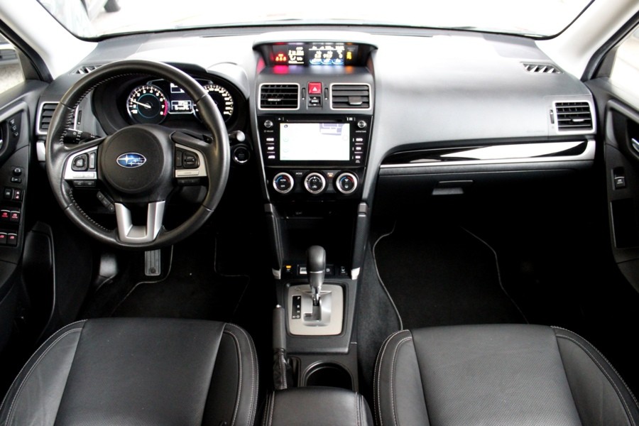 Subaru Forester 2.0 CVT Premium * Trekhaak * Navigatie * Parkeersensoren