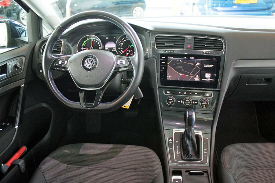 Volkswagen Golf e-Golf 100kw/35,8kwh Incl BTW Warmtepomp/Best. Ass. pakket