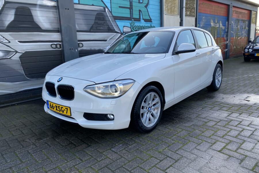 BMW 1-serie 118i Business Limited Edition, leer, Keyless.