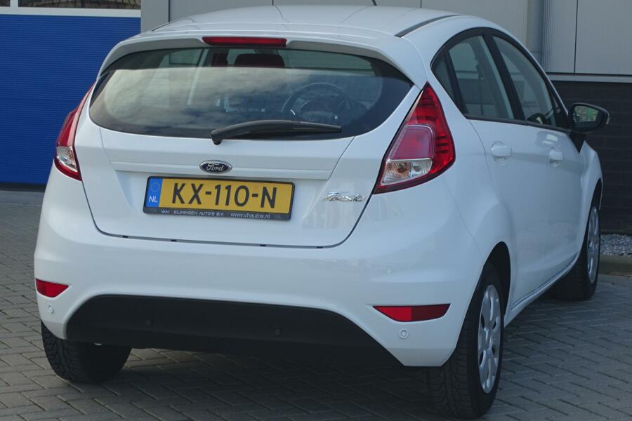 Ford Fiesta 1.5 TDCi Style Ultimate Lease Edition, NL, PDC
