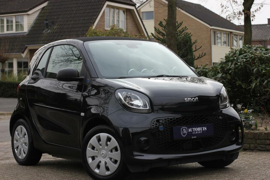 Smart Fortwo Coupe EQ Pure Cruise 17,7 kWh €2000,- Subsidie!