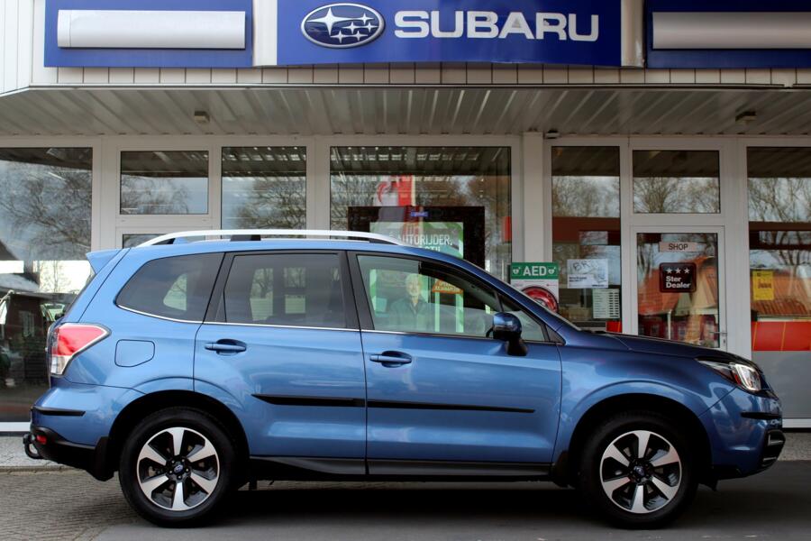 Subaru Forester 2.0 CVT Premium * Trekhaak * Navigatie * BI-LED * Panoramadak