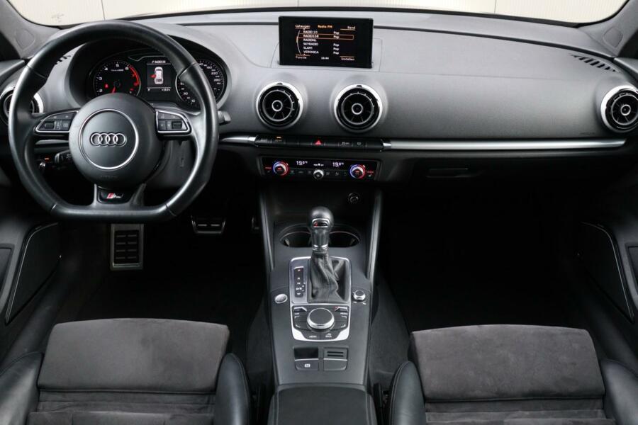 Audi A3 Sportback 1.4 TFSI / S-Line / B&O / Sportstoelen / 18” / Keyless
