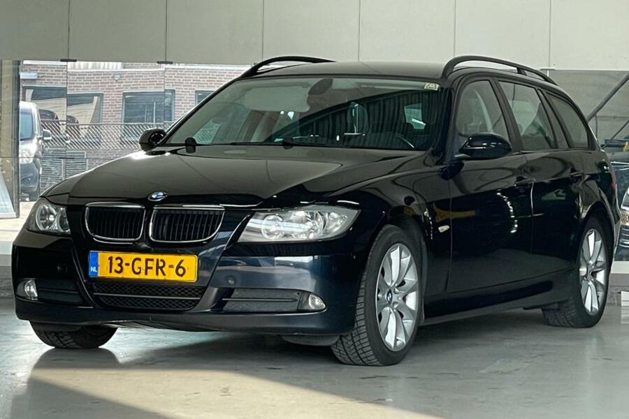 BMW 3-serie Touring 320i Business Line Automaat Cruise Airco