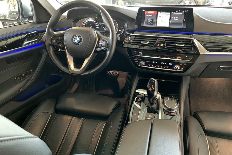 BMW 5-serie Touring 520i High Executive Luxury Line