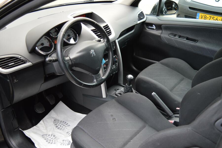 Peugeot 207 1.6-16V XS Pack|Airco|Panoramadak|145000 Km!Nap!