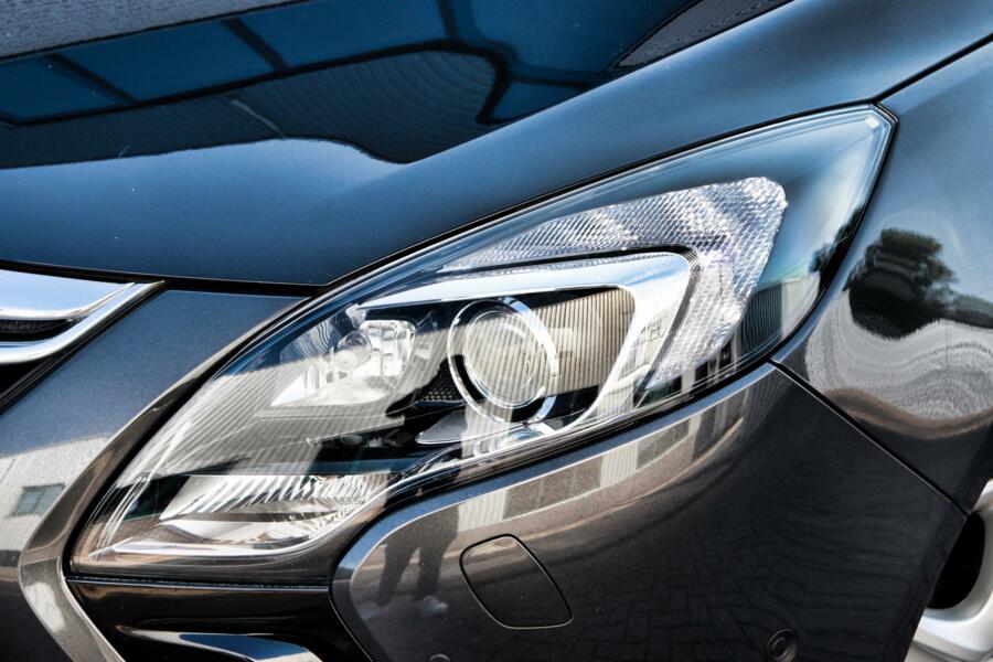 Opel Zafira Tourer 1.4 Turbo Innovation 7P. /AUT./XENON/LEDER/NAVI/CAMERA/STOELVERW./DODEHOEK!