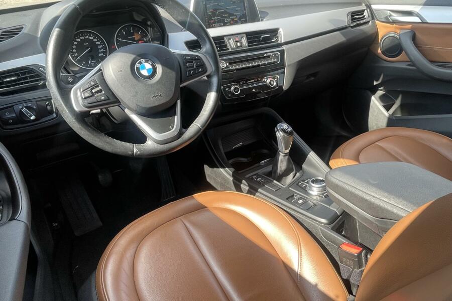 BMW X1 sDrive16d Centennial High Executive| Leer| LED| PDC|