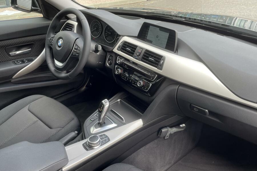 BMW 3-serie Gran Turismo 320i Executive Autom Led Navi 2018 Pdc Cruise NL Auto 67274 KM N.A.P Dealer Onderhouden Head-up display