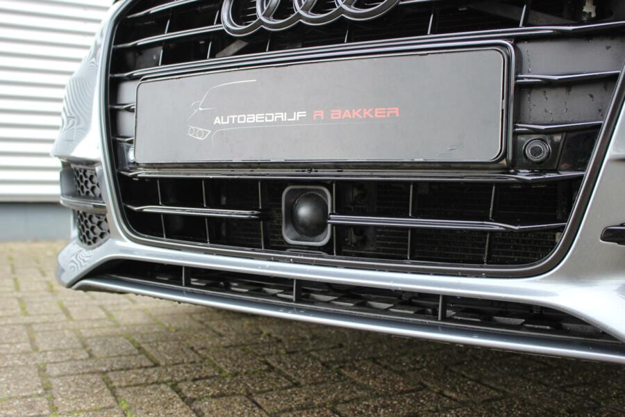 Audi A3 Limousine 1.4 TFSI Ambition S Line // Dealer onderh. - Adaptive Cruisecontrol - Navigatie - Ambiente