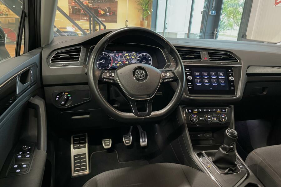 Volkswagen Tiguan 1.4 TSI ACT R-Line/ Virtual Cockpit/ LED