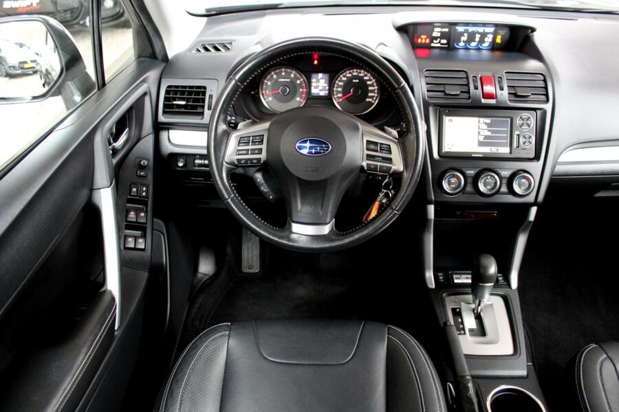 Subaru Forester 2.0 CVT Luxury Plus * Navigatie * Leder * Trekhaak * Parkeersensoren