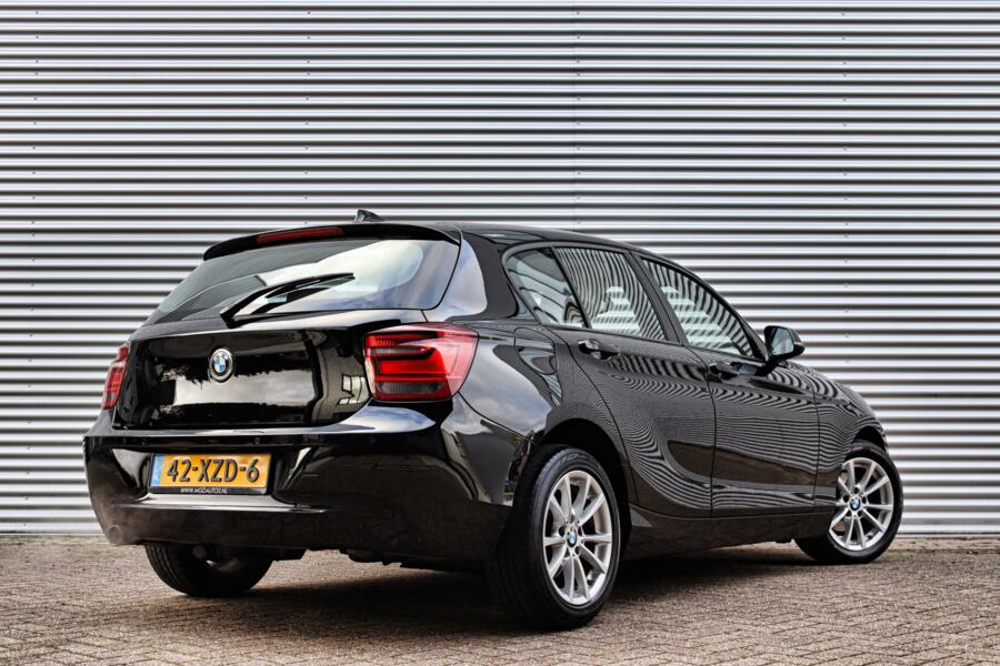 BMW 1-serie 116i Upgrade Edition /AUT./LED/XENON/NAVI/CRUISE/LEDER/PDC V+A!