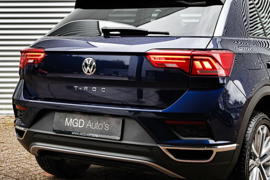 Volkswagen T-Roc 1.5 TSI ACT IQ.Drive /AUT./LED/PANODAK/VIRTUAL/CARPLAY/CAMERA/ACC/KEYLESS/DODEHOEK/STOELVERW.!
