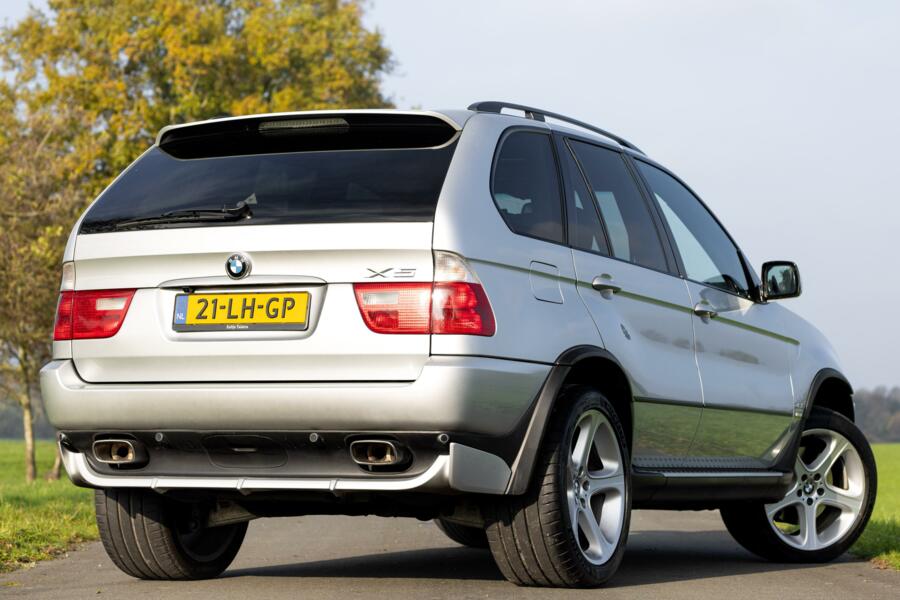 BMW X5 4.6is origineel NL 72.800 km in topstaat! Youngtimer