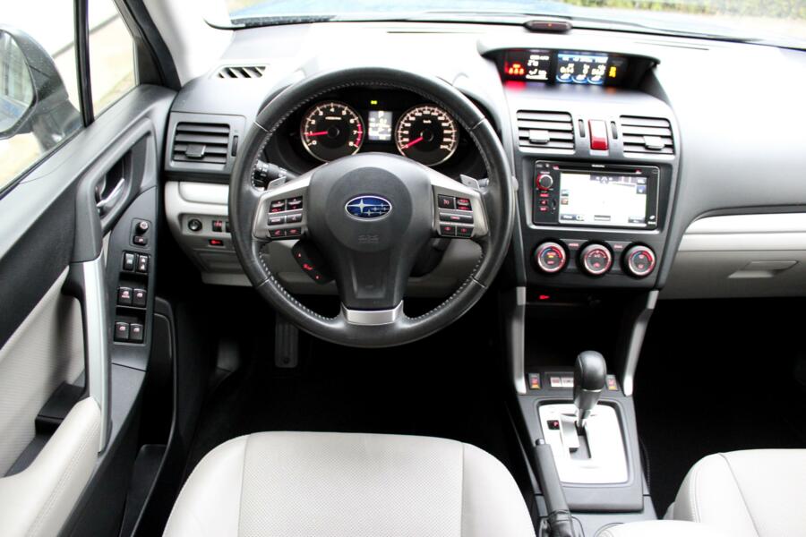 Subaru Forester 2.0 CVY Executive * Trekhaak * Navigatie * Parkeersensoren