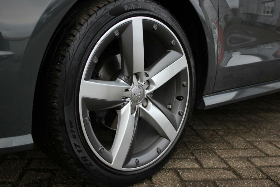 Audi A1 Sportback 1.0 TFSI Sport S-Line // 2x S-Line - Navigatie - Cruise control - Nano Grey