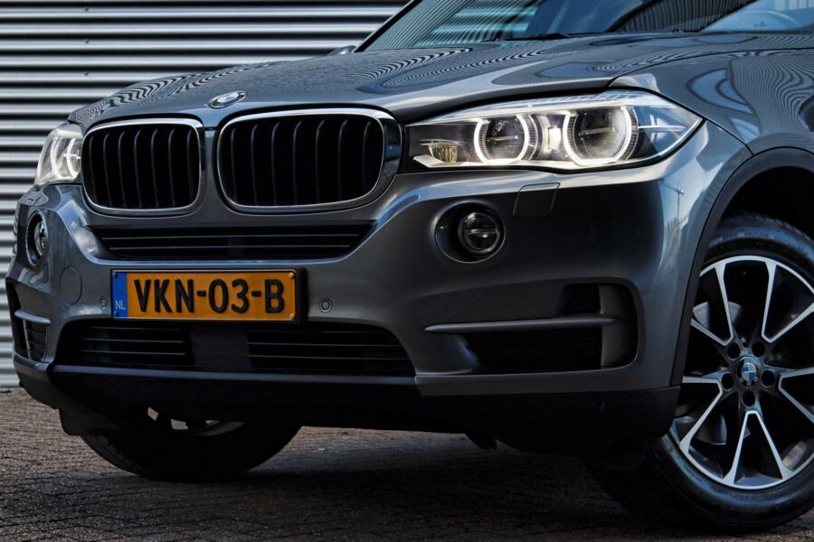 BMW X5 xDrive30d High Executive /LED/XENON/PANODAK/HUD/HARMAN-KARDON/CAMERA/ELEK. KLEP/MEMORY/STUUR+STOERVERW/ACC!