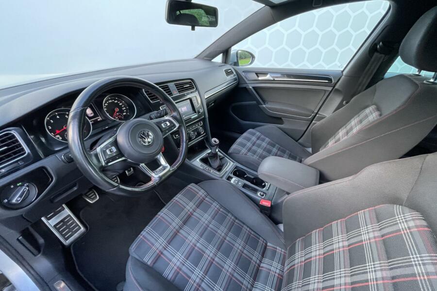 Volkswagen Golf 2.0 TSI GTI Performance Xenon Stoelverwaming