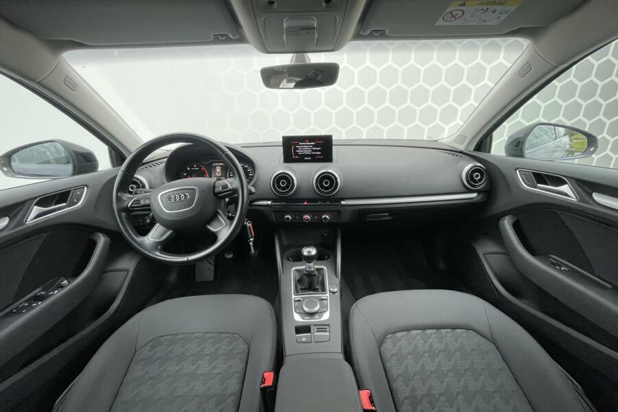 Audi A3 Limousine 1.6 TDI ultra Pro Line Plus Black pakket